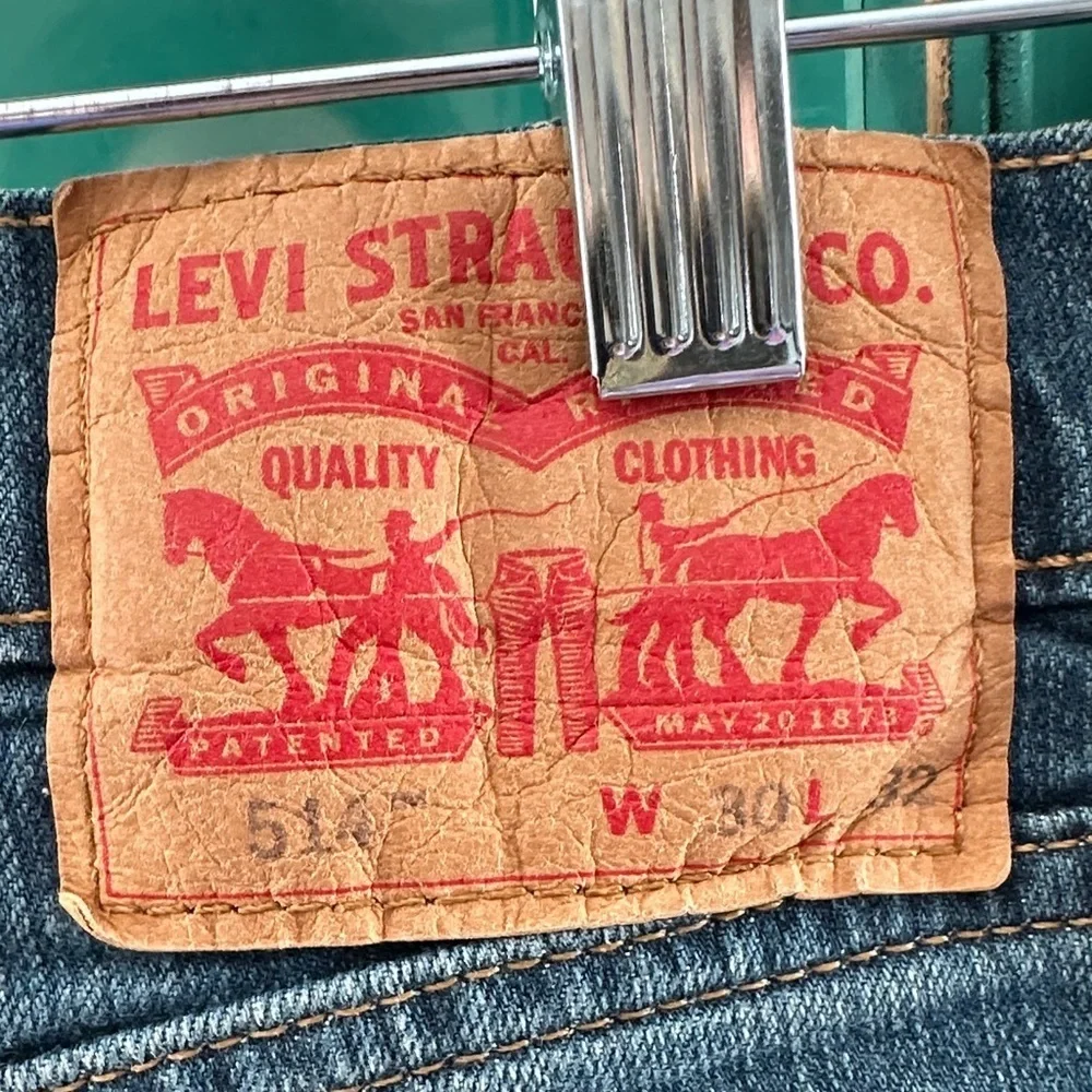 LEVI’s 514™ STRAIGHT FIT MEN'S JEANS EUC
